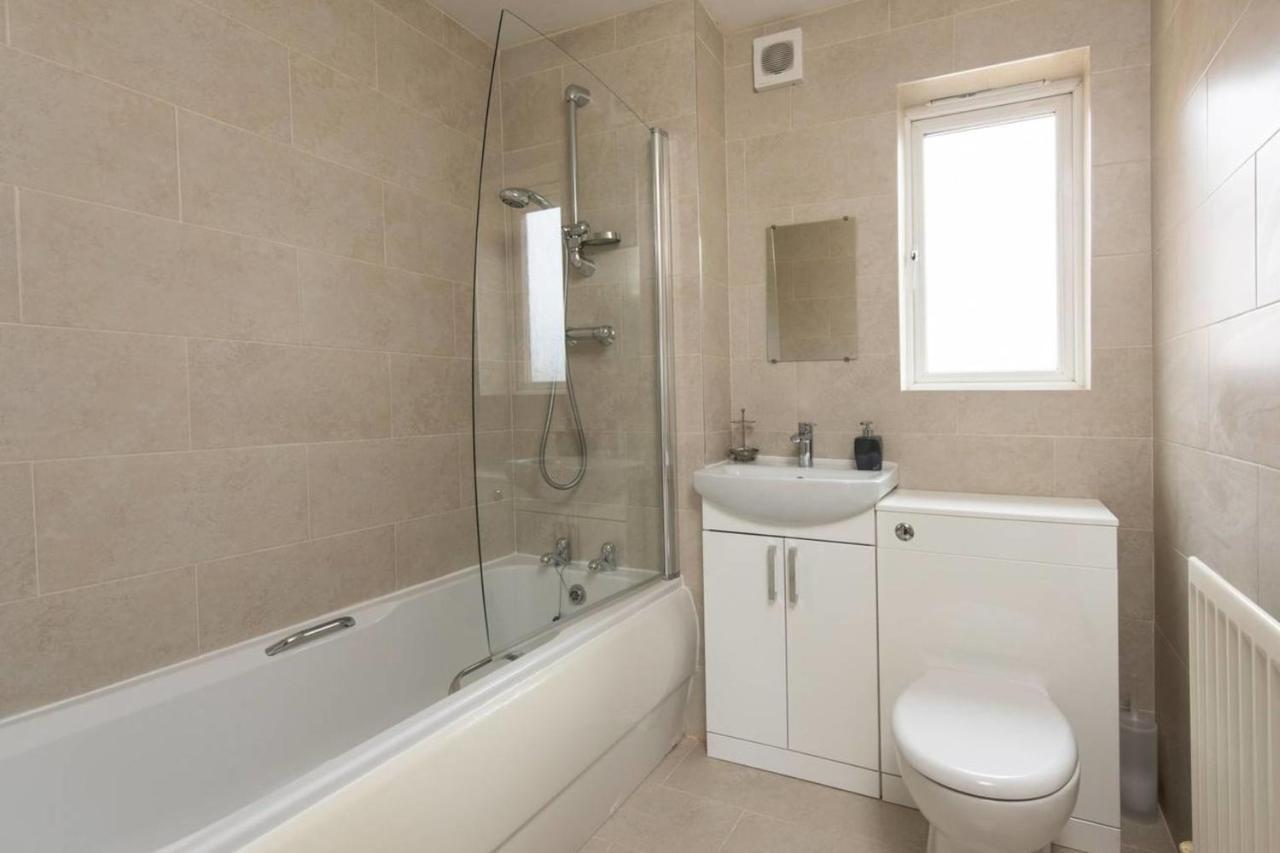 Guestready - Top Floor Apt 2Min Walk To O2 Apollo Манчестър Екстериор снимка