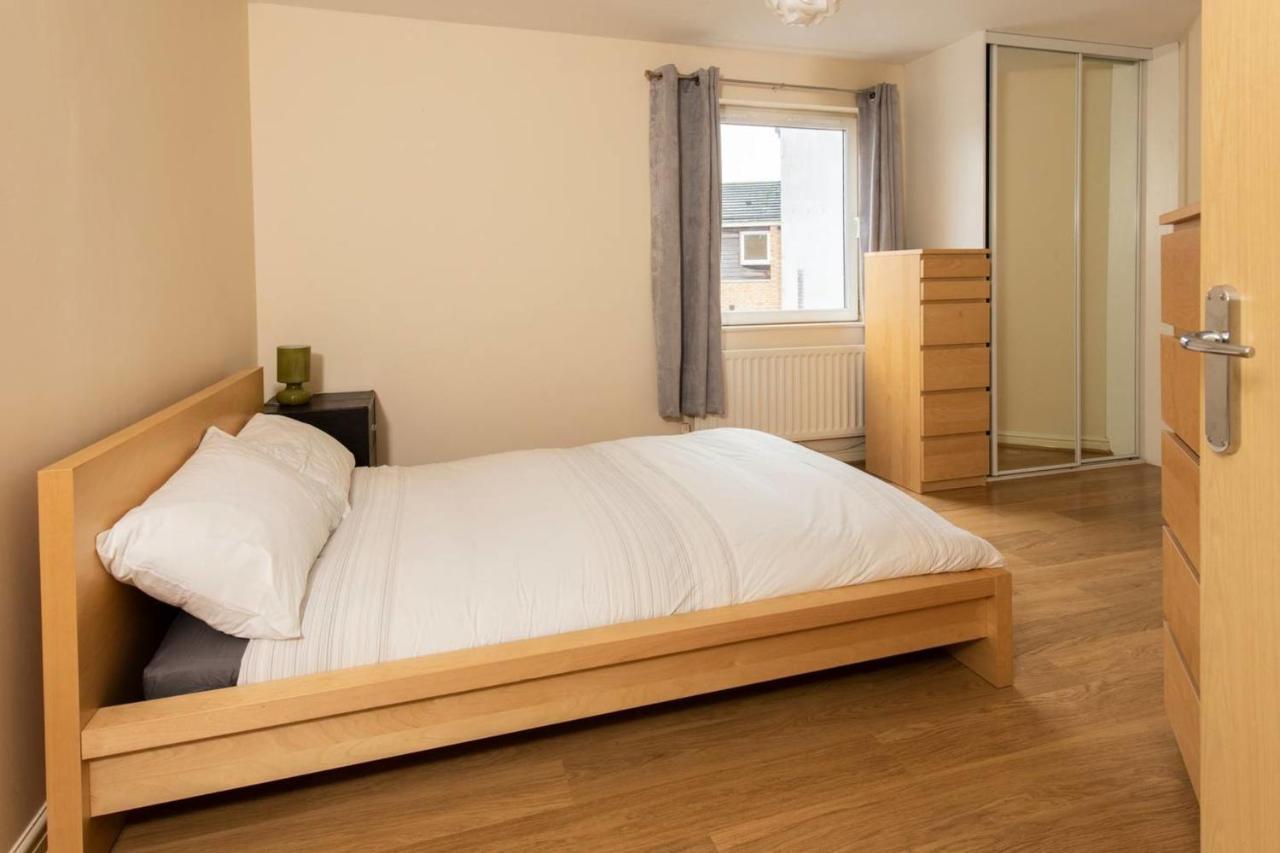 Guestready - Top Floor Apt 2Min Walk To O2 Apollo Манчестър Екстериор снимка