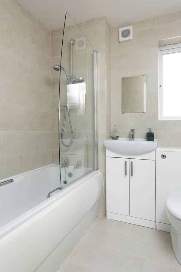 Guestready - Top Floor Apt 2Min Walk To O2 Apollo Манчестър Екстериор снимка